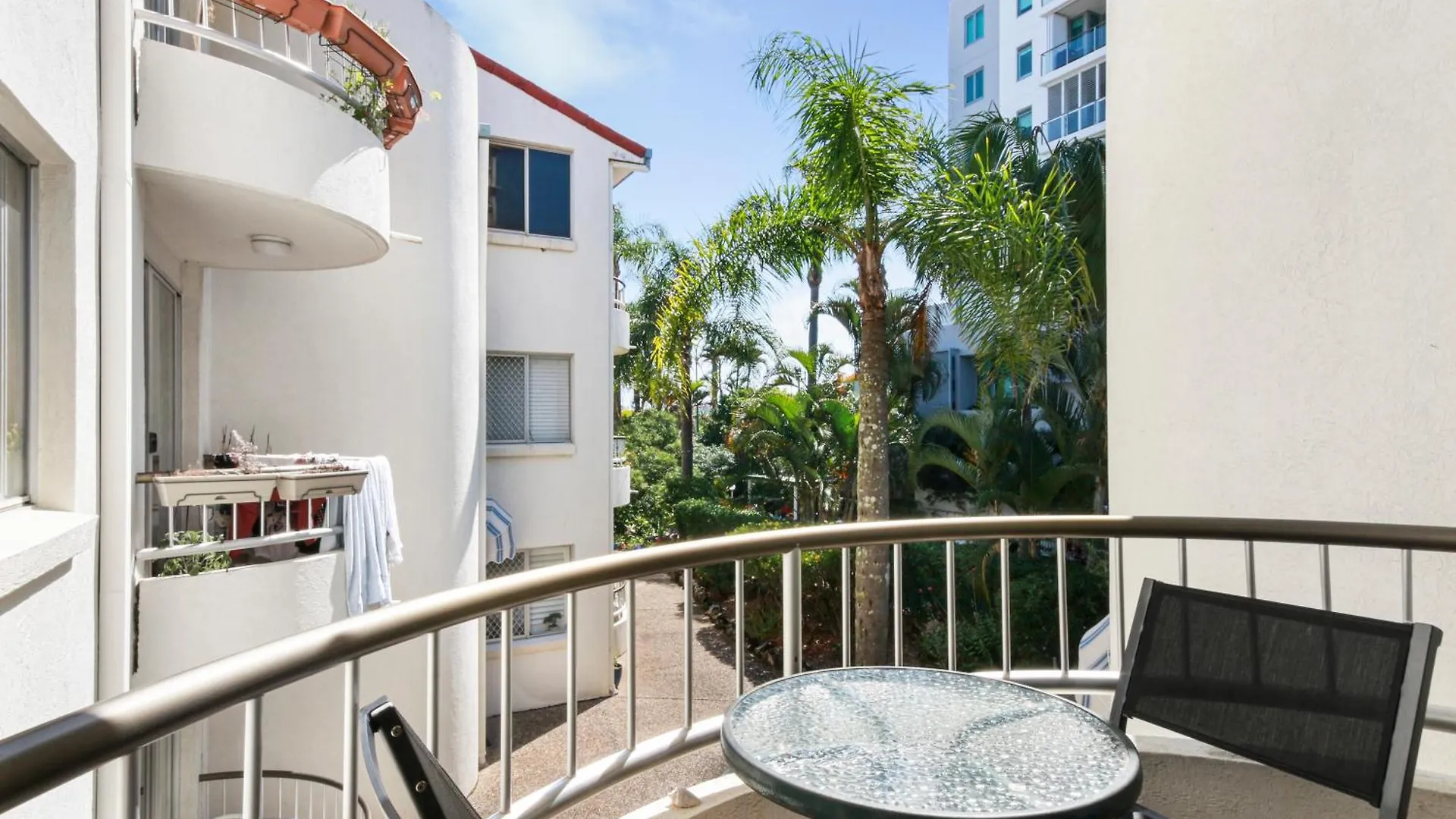 Superb 1 Bedroom Apartment Near The Beach Gold Coast Australië