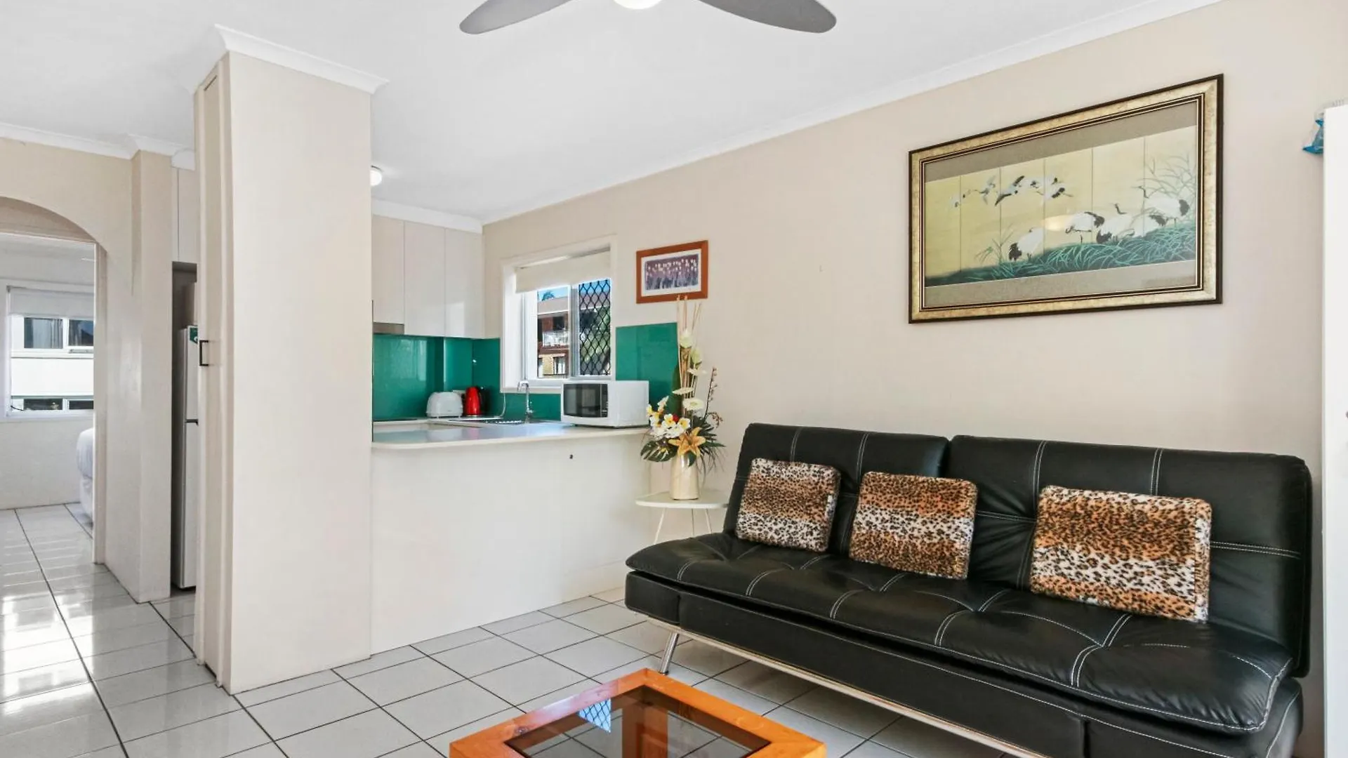 Superb 1 Bedroom Apartment Near The Beach Gold Coast 0*,  Australië
